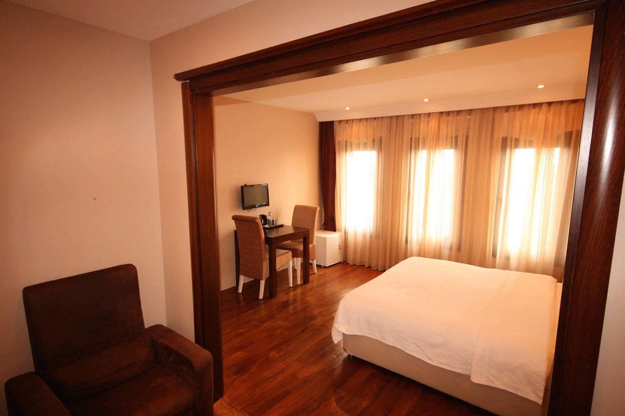 Mangana Konak Hotel Istanbul Exteriör bild